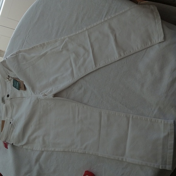 LL Bean women's white classic fit true shape 20p resortwear comfortable nwt - Picture 1 of 9